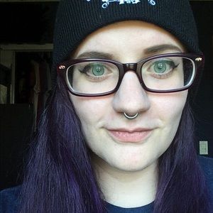 Meet your Posher, Angela